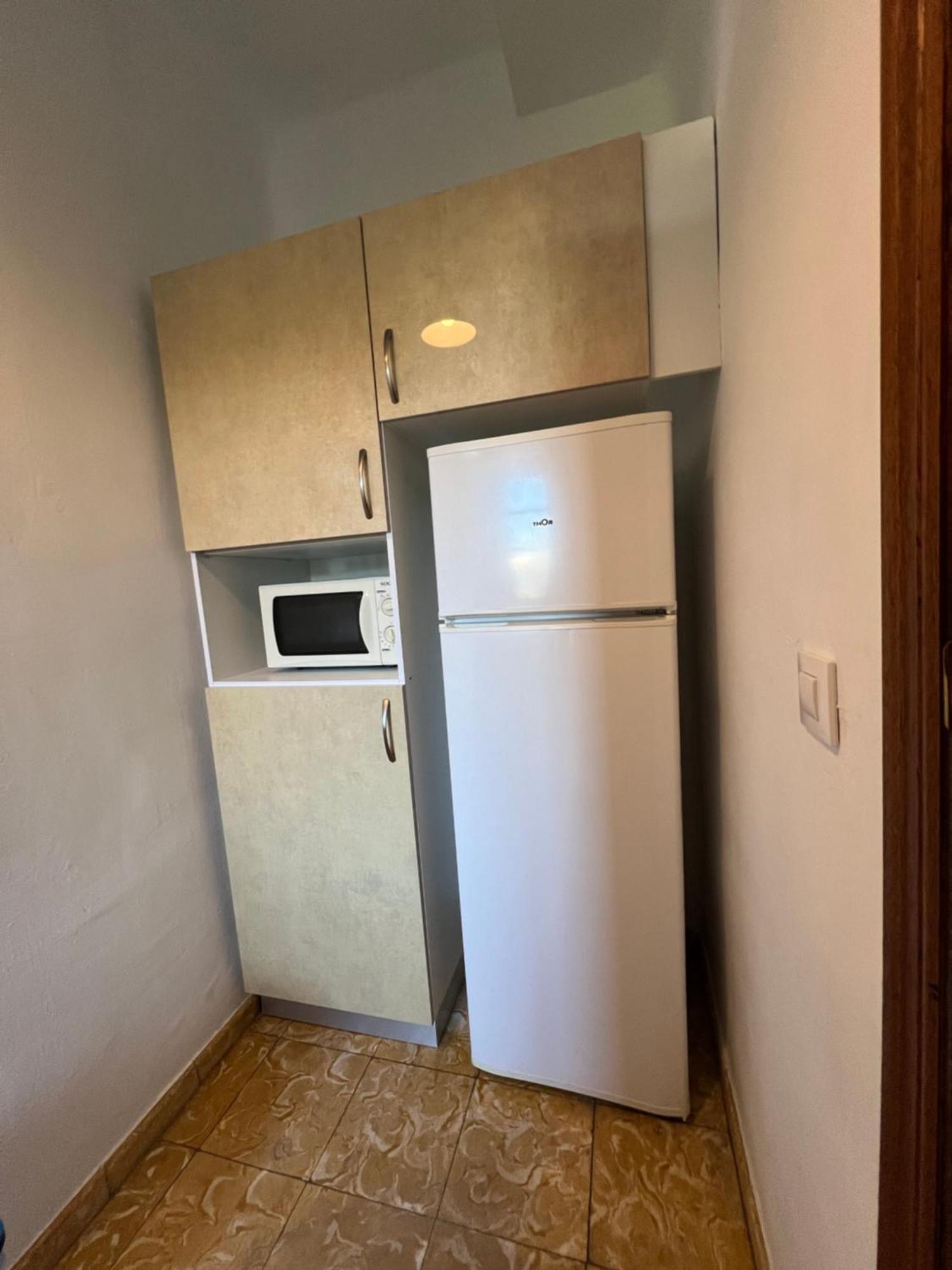 Almendra A Vitalba Apartments Lanjaron Bagian luar foto